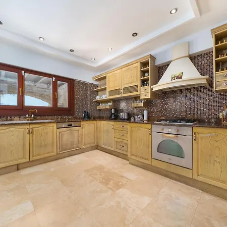 Villa Ayse - Seaview With Private Beach *